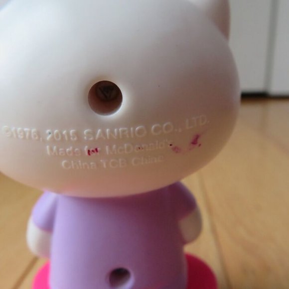 Hello Kitty Sanrio McDonald's 2015 Hello Kitty Paper Puncher Hearts - BROKEN - Picture 11 of 13